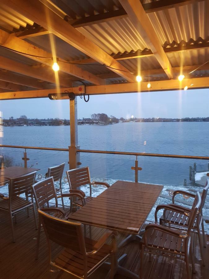 3 Bedroom Caravan With Hot Tub Tattershall Lakes Eksteriør bilde